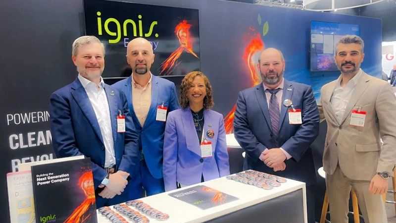 Image of the signing between Ignis H2 Energy and PROCUBEX 