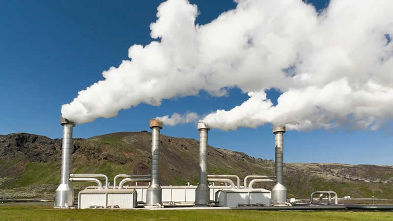 Image of a geothermal plant