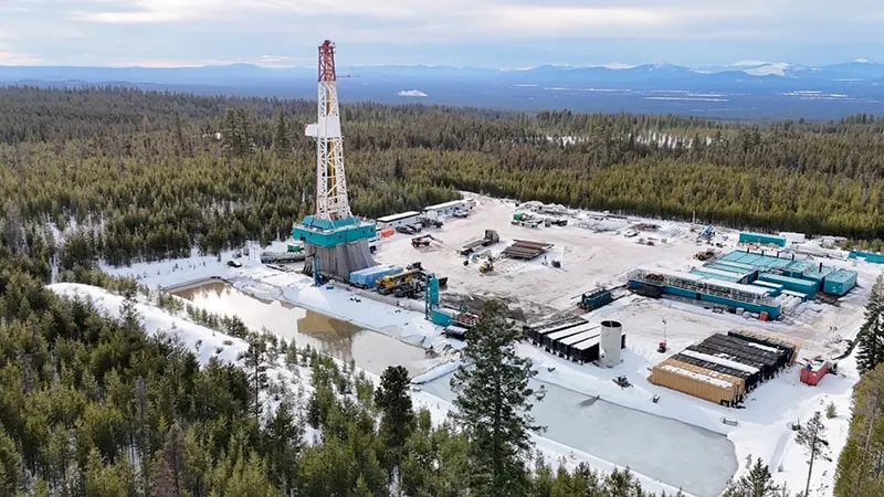 Mazama_Energy's_geothermal_plant