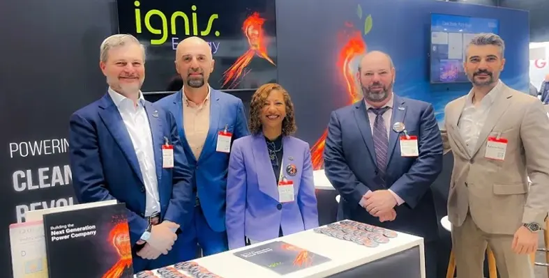 Image of the signing between Ignis H2 Energy and PROCUBEX 