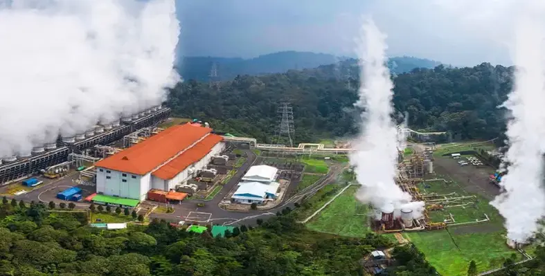 Salak_geothermal_plant_Indonesia