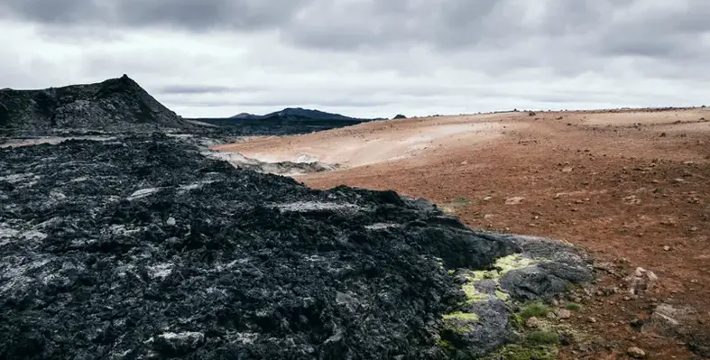 Image_of_volcanic_rocks_rich_with_geothermal_resources_that_can_be_used_in_Bitcoin_Mining