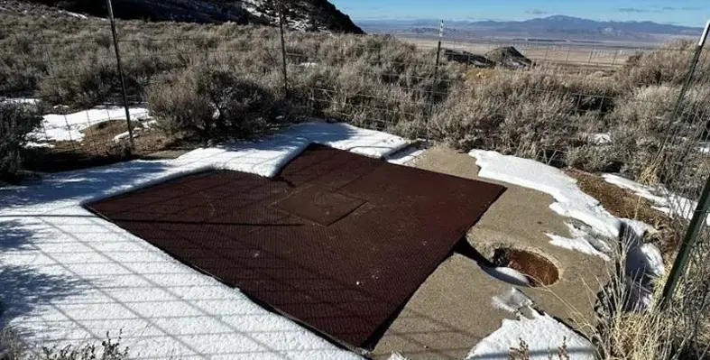 400C's_geothermal_salt_cove