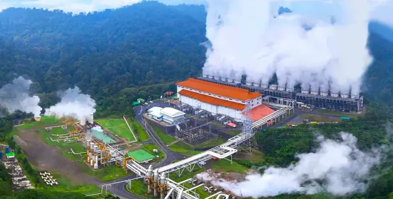 Geothermal energy development with steam emitted from power plant